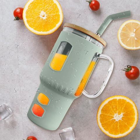 Glasbecher mit Strohhalm & Bambusdeckel – für Auto-Becherhalter, olive
