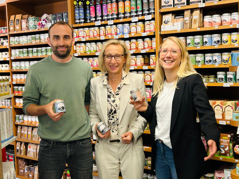 Geschäftsübergabe in Näfels: Gewürzladen und Elektroshop Näfels geht an die nächste Generation