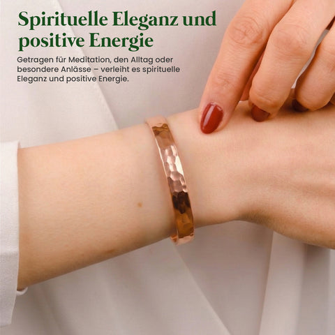 Kupfer-Armreif gehämmert