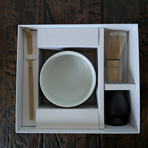 Matcha Set – Chawan, Chasen, Kuse Naoshi & Chashaku (in Geschenkbox), schwarz