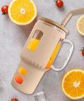 Glasbecher mit Strohhalm & Bambusdeckel – für Auto-Becherhalter, beige